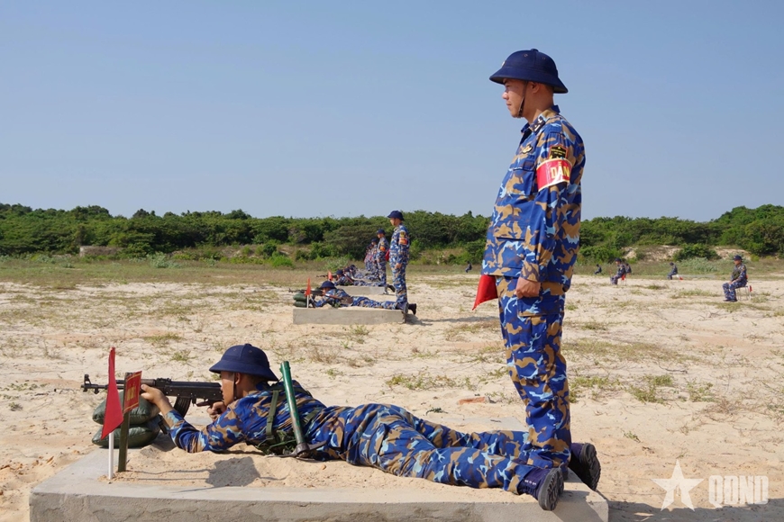Gallery - 	Chiến sĩ mới Vùng 4 Hải quân tự tin thực hành “3 tiếng nổ” - image 6